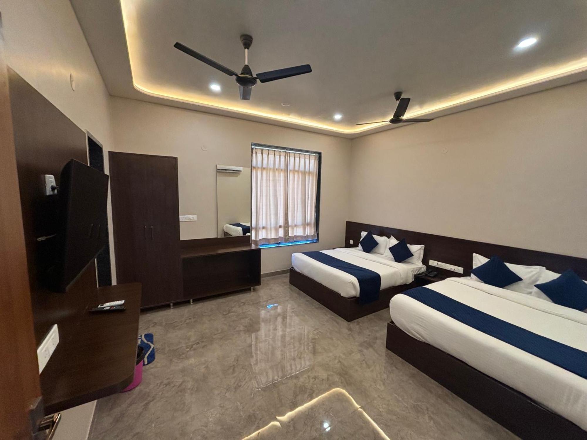 Hotel Sisodiya Palace Khātu 외부 사진