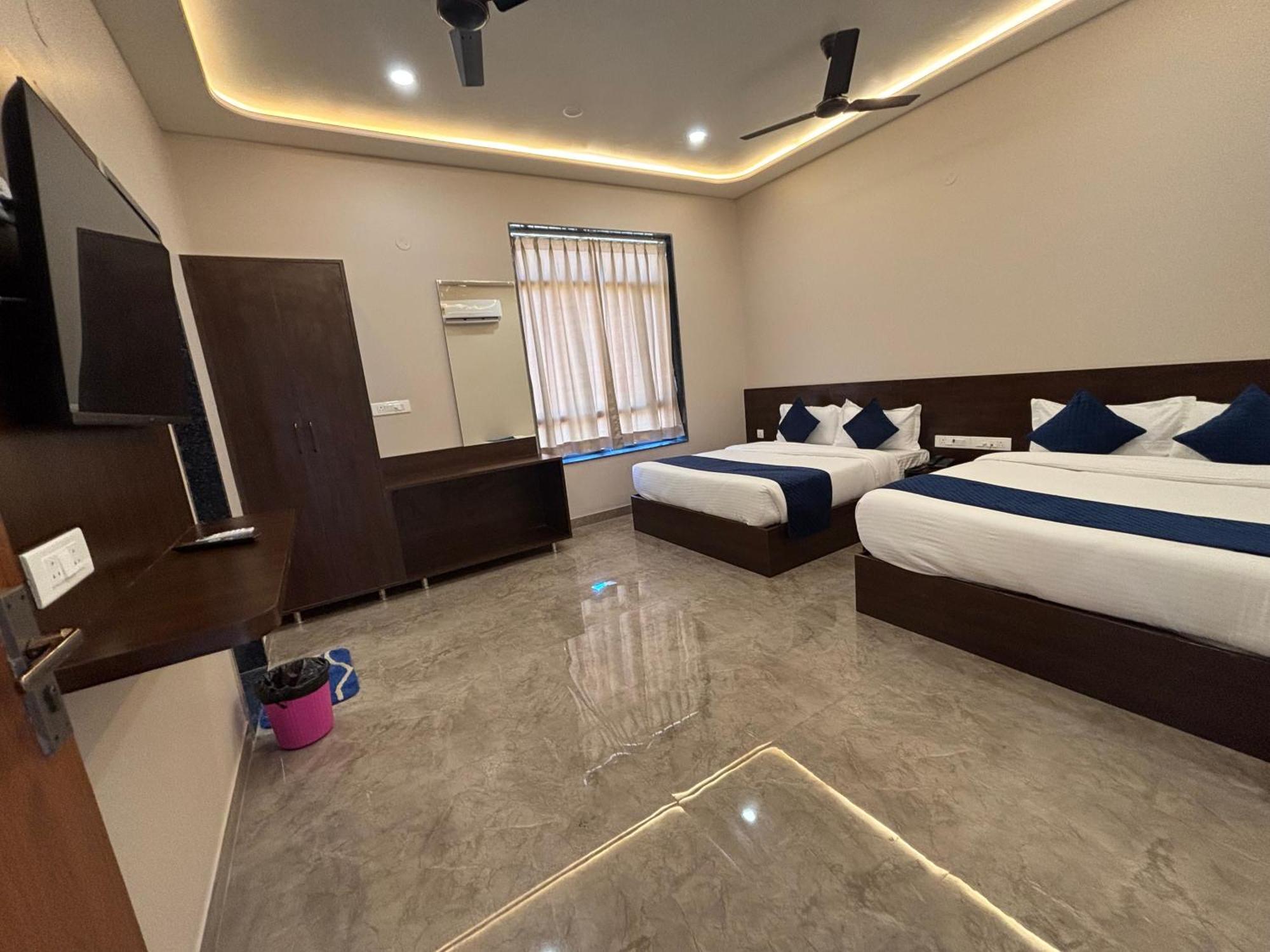 Hotel Sisodiya Palace Khātu 외부 사진