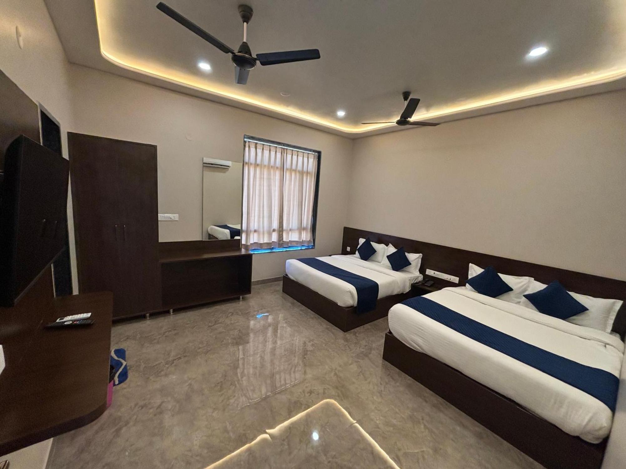 Hotel Sisodiya Palace Khātu 외부 사진