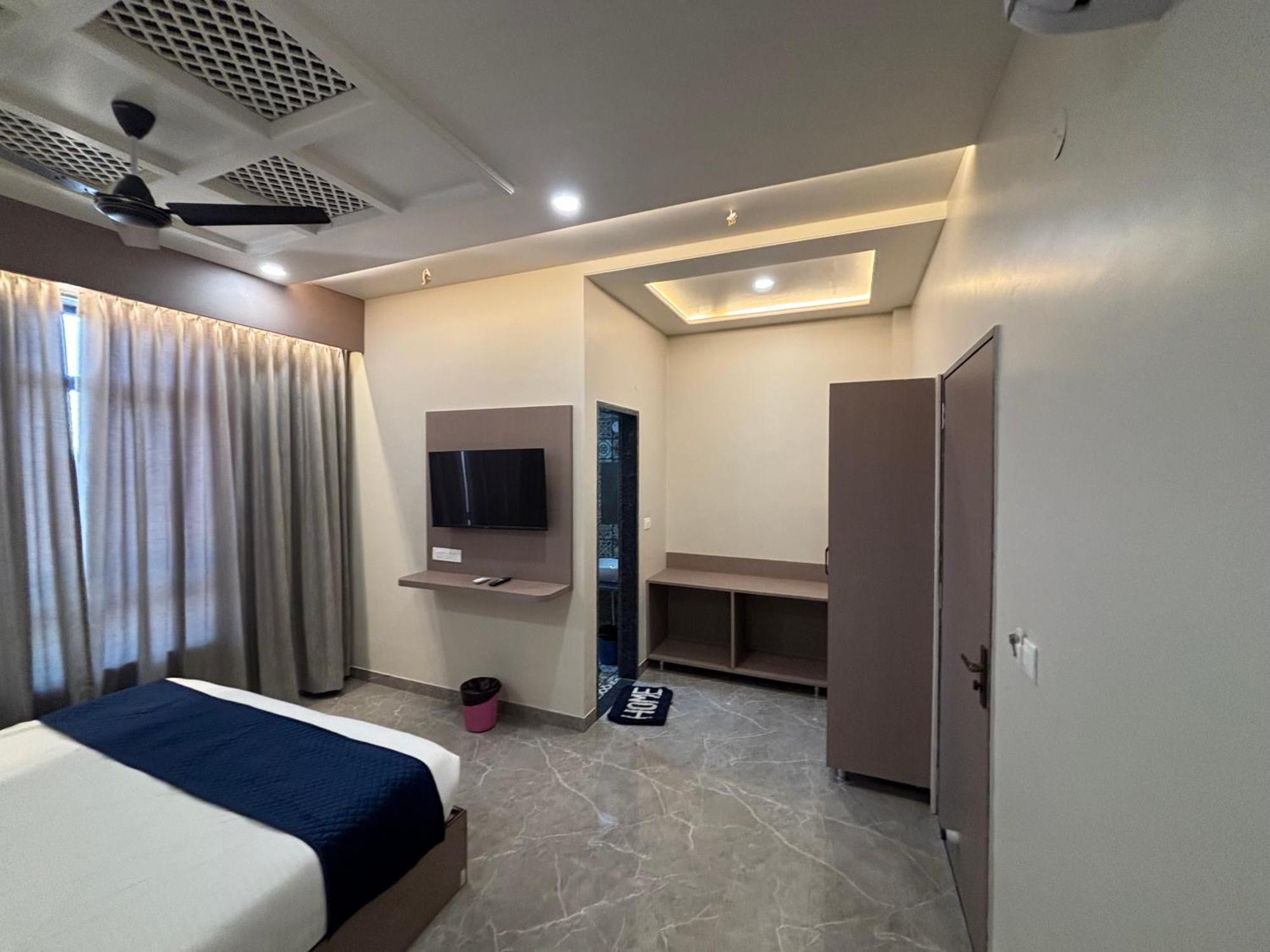 Hotel Sisodiya Palace Khātu 외부 사진