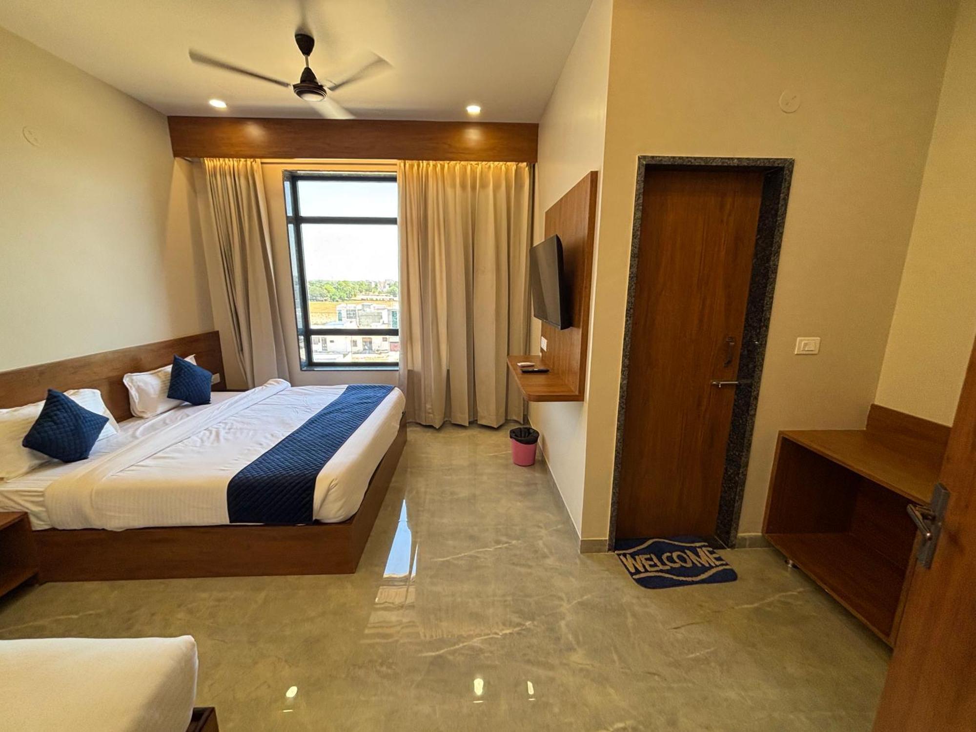 Hotel Sisodiya Palace Khātu 외부 사진